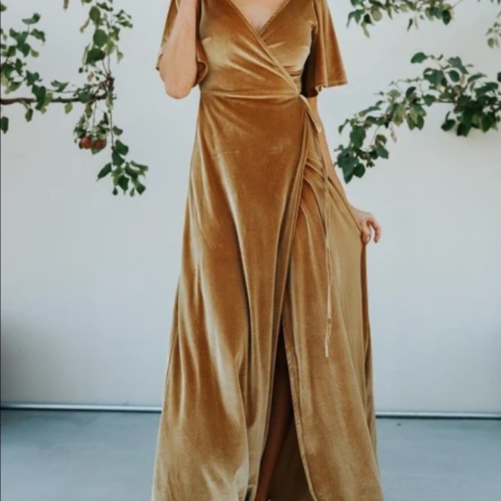 Bridesmaid dress. Worn for 4 hrs